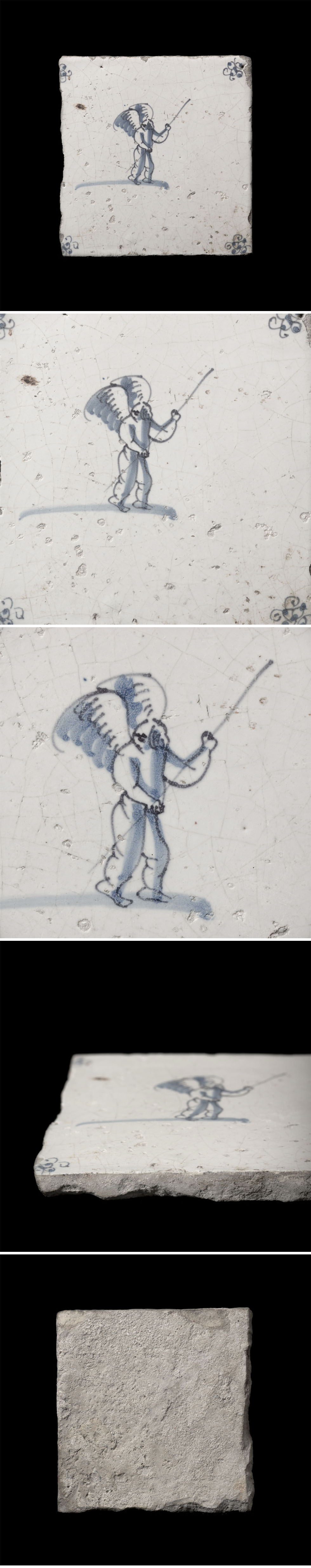 驚きの安さ槍を持った天使像 デルフト陶器の染付タイル, オランダ, 17世紀. （宗教 キリスト教 アート 芸術 美術 アンティーク 古道具 民藝 工芸） 1700年以前